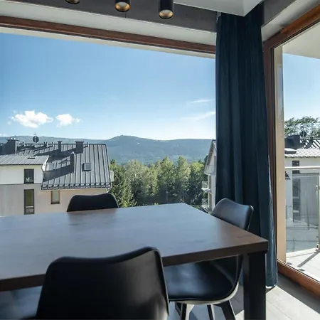 아파트 Invest Widok 800 A7 스클라르스카포렘바