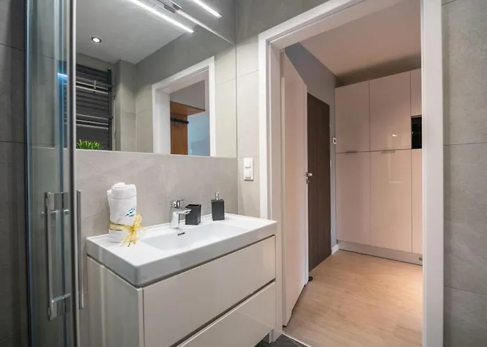 Invest Widok 800 A7 Apartament